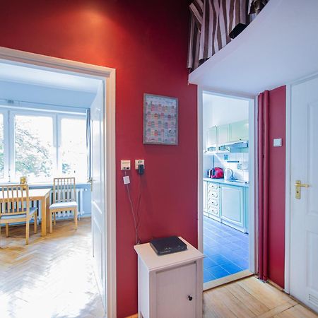 דירות ורשה Hoza Str Apt. Great Location. Close To Everything. מראה חיצוני תמונה