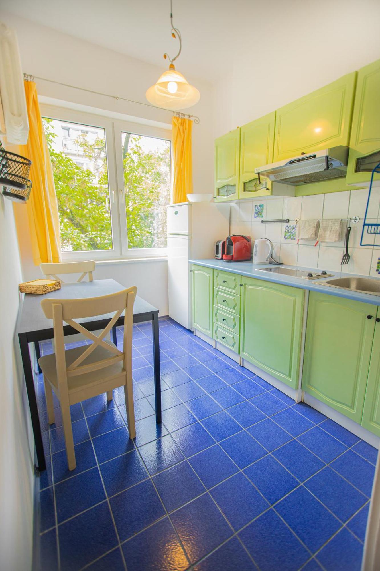 דירות ורשה Hoza Str Apt. Great Location. Close To Everything. מראה חיצוני תמונה